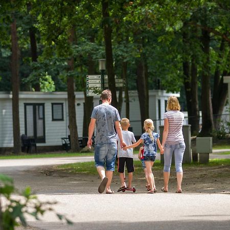 Oostappen Vakantiepark Hengelhoef Nv Hotel Aan de Wolfsberg Eksteriør billede