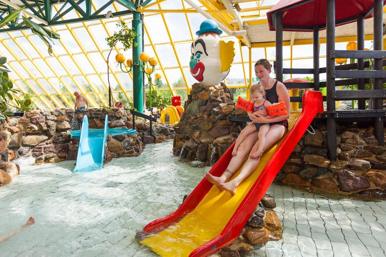 Oostappen Vakantiepark Hengelhoef Nv Hotel Aan de Wolfsberg Eksteriør billede