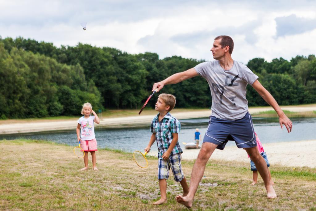 Oostappen Vakantiepark Hengelhoef Nv Hotel Aan de Wolfsberg Eksteriør billede