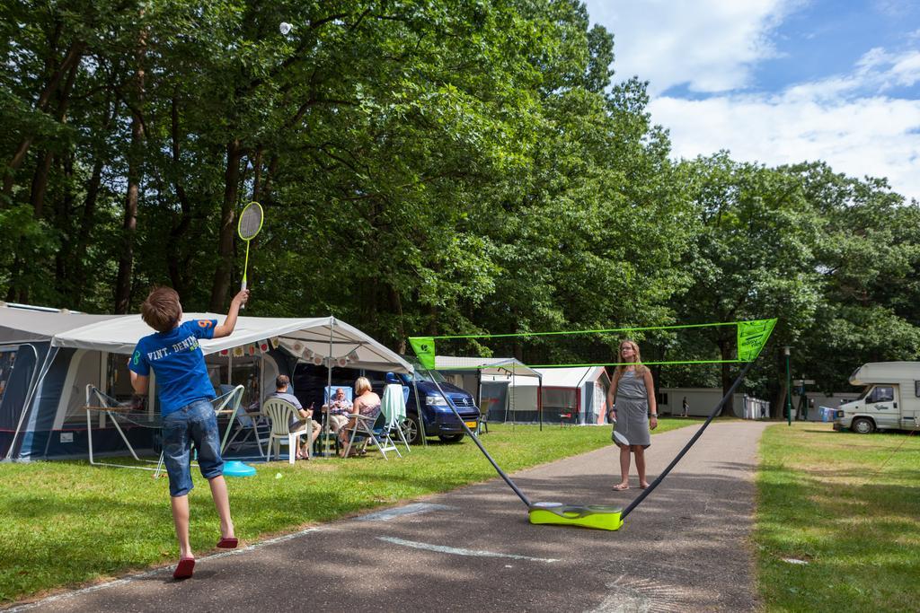 Oostappen Vakantiepark Hengelhoef Nv Hotel Aan de Wolfsberg Eksteriør billede